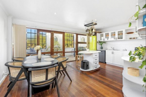 5 North Freo 2br Supercool Pad & Parking